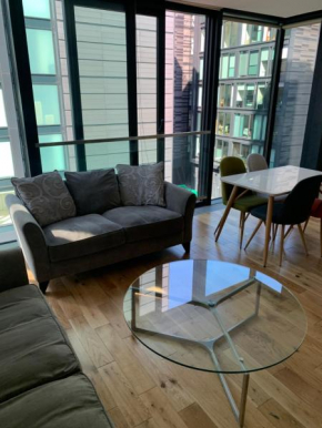 Quartermile 1 Bedroom Apartment - With FREE Parking Included